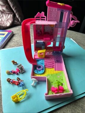 Pink Foldable Doll Playset Carry Case with Accessories